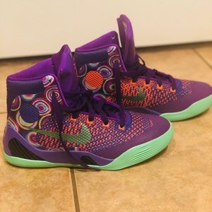 Kobe IX Elite (Grade School 5.5) Purple & Green.